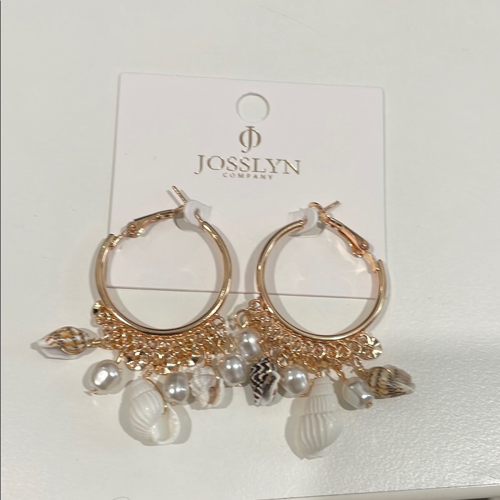 New MULTI NATURAL SEASHELL CLUSTER DROP EARRINGS